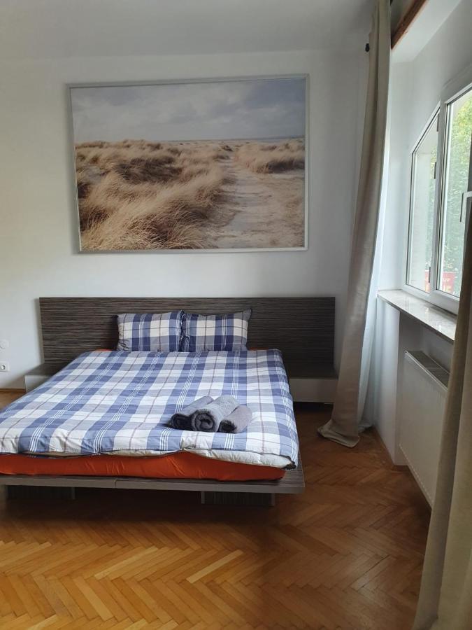 בוקרשט Cismigiu Garden Apartment מראה חיצוני תמונה
